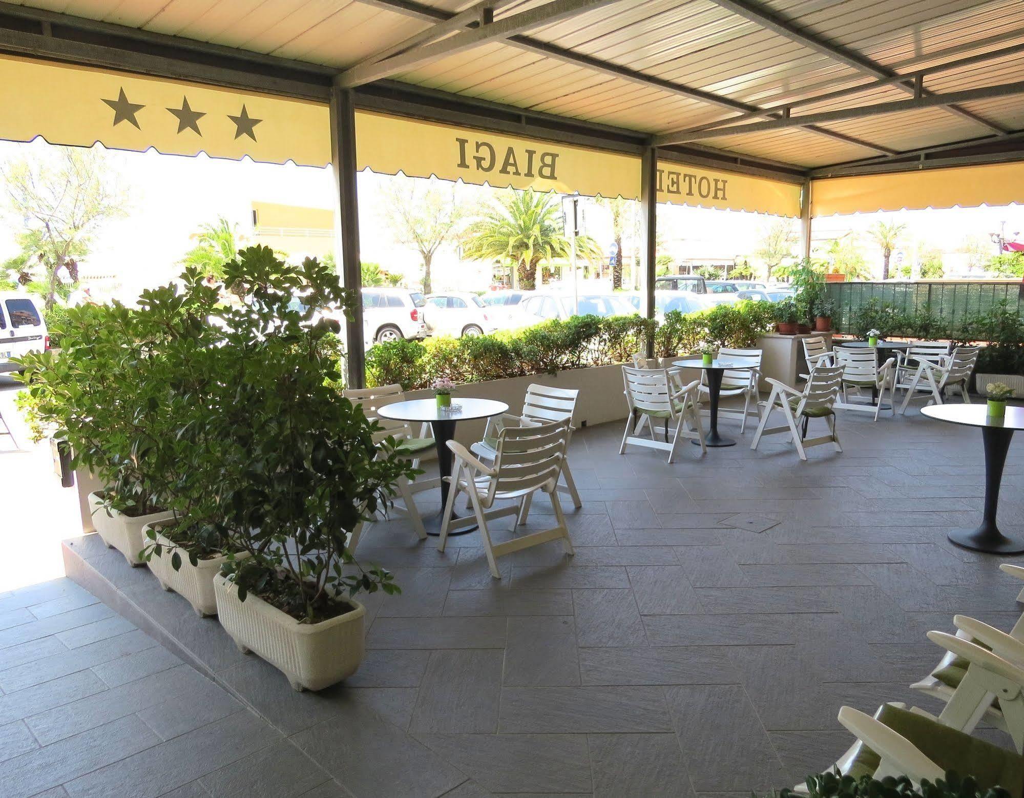 Hotel Biagi & Residence 리도디캄파이오레 외부 사진